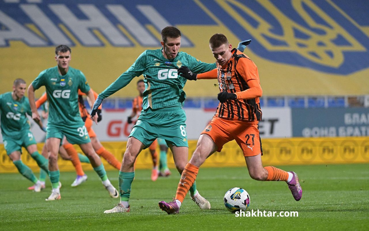 Шахтар виставив основний склад і програв Динамо